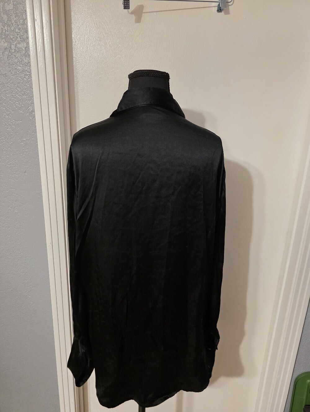 Classic Black Silk Button-Up Blouse - Picture 6 of 7
